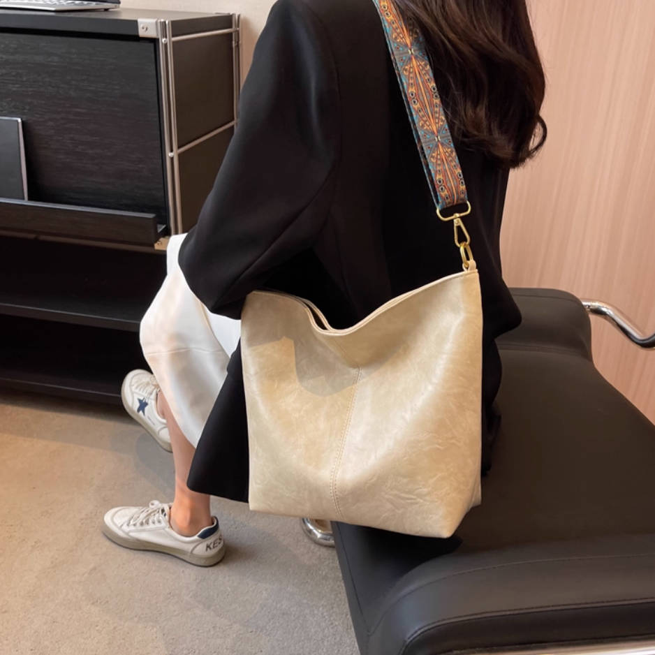 Square Leather Casual Daily High-Capacity Tote Bag