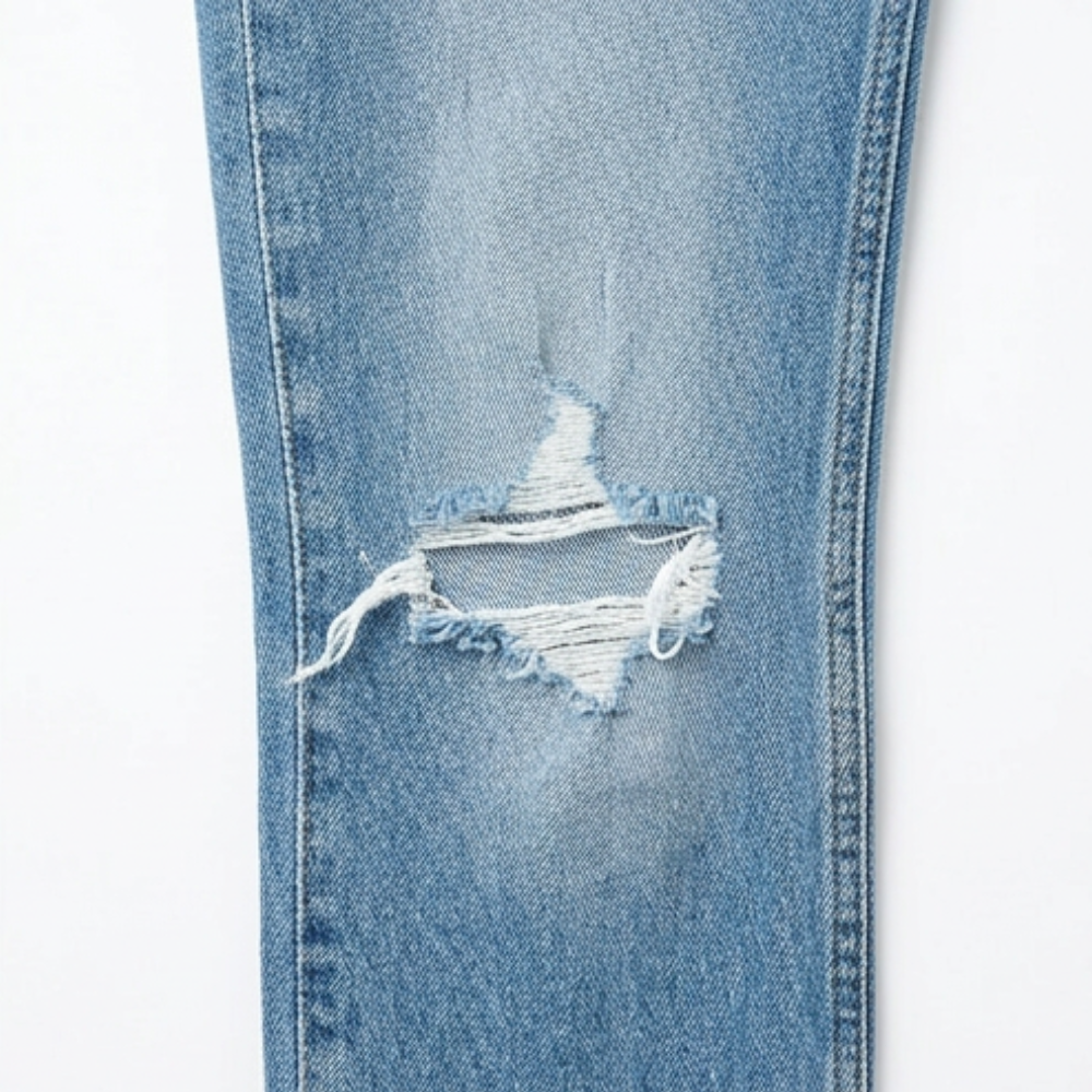 Women's Frayed Hem 7/8 Jeans