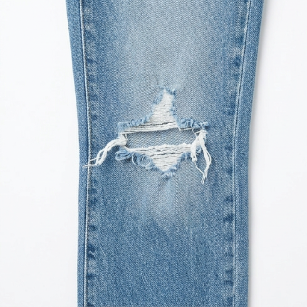 Women's Frayed Hem 7/8 Jeans