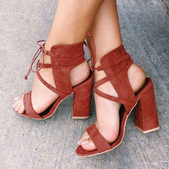 SUEDE CROSS STRAP CHUNKY HEEL SANDALS