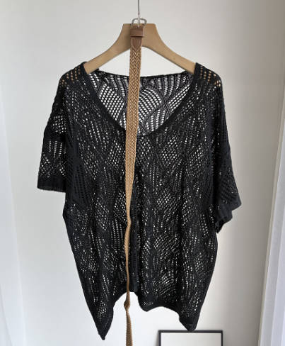 Women V-Neck Diamond Pattern Hollow Knit Short Sleeve Irregular Top