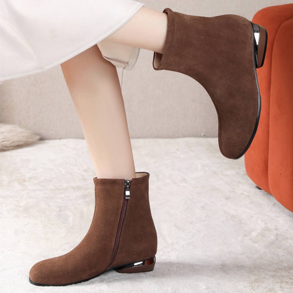 Top Leather Retro Sueded Round Toe Comfortable Low Heel Boots
