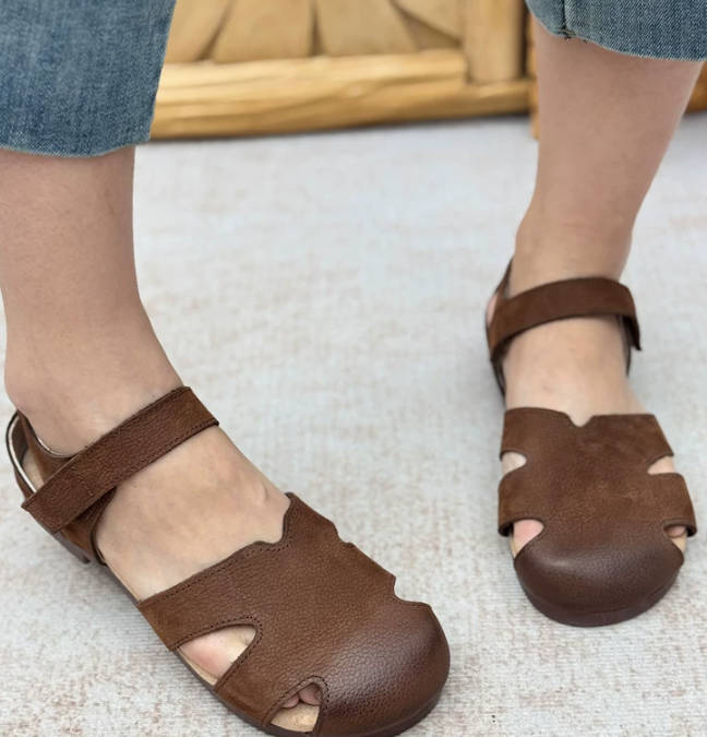 Vintage Women Leather Hallow Out Closed Toe Soft Sandals