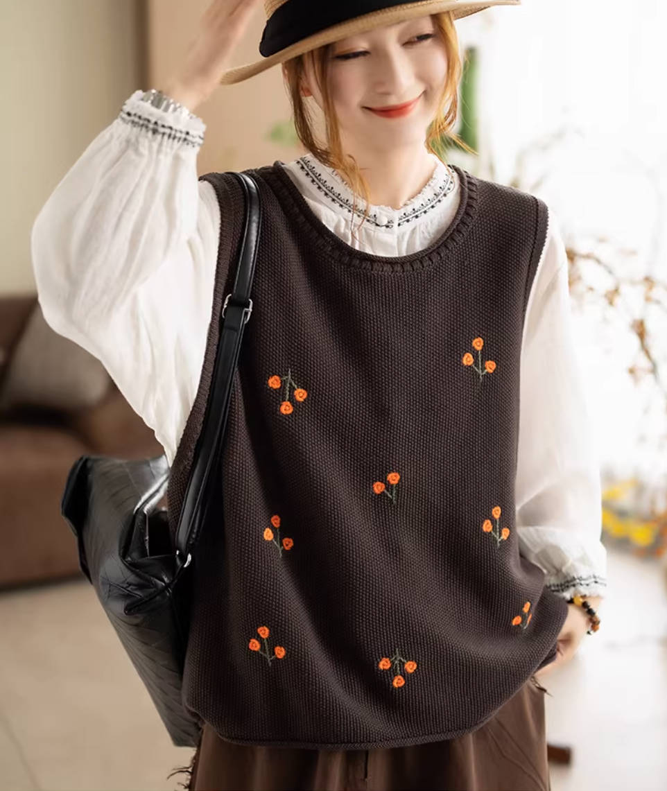 Spring Retro Cotton Knitted Round Neck Embroidered Sleeveless Tops