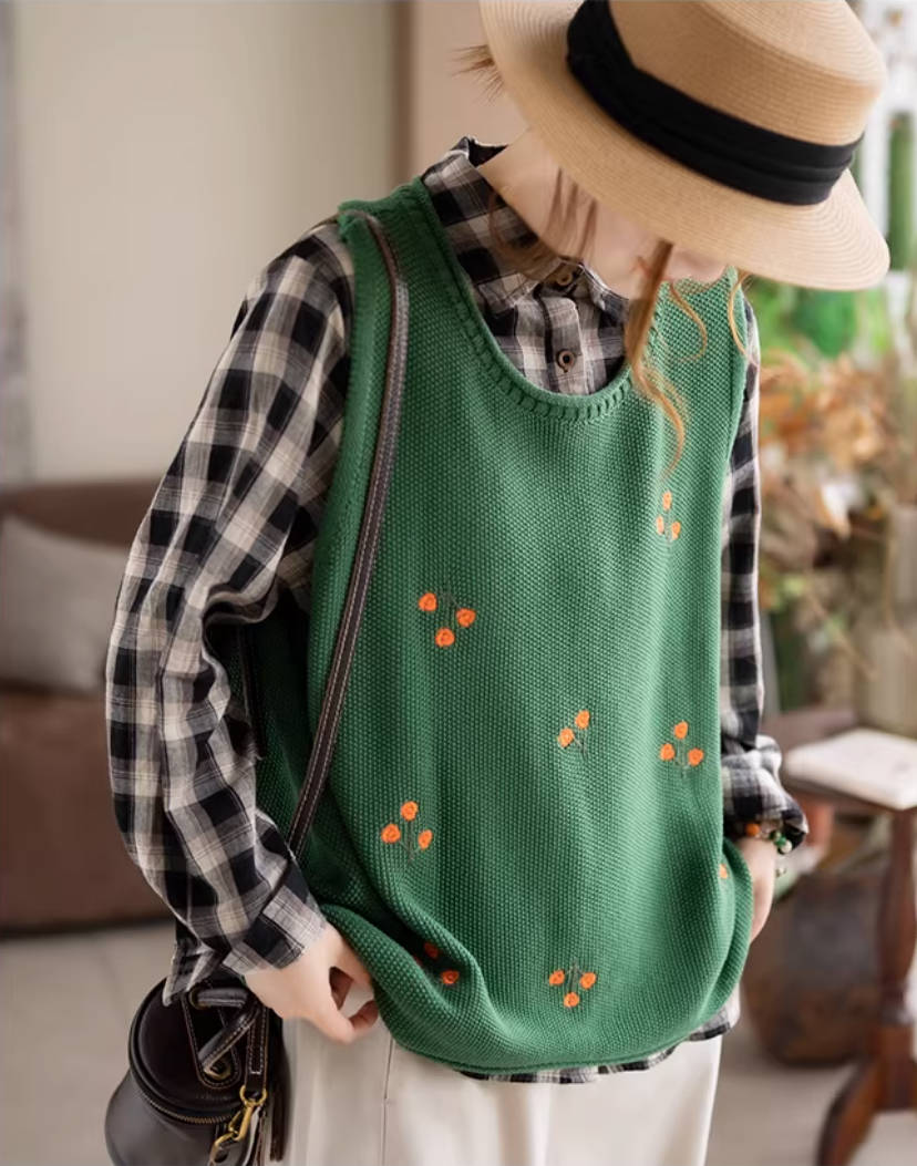 Spring Retro Cotton Knitted Round Neck Embroidered Sleeveless Tops