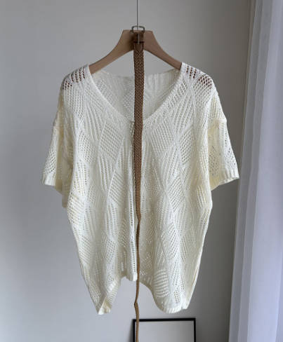 Women V-Neck Diamond Pattern Hollow Knit Short Sleeve Irregular Top