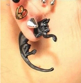 LONG TAIL CAT THROUGH SINGLE EARRING