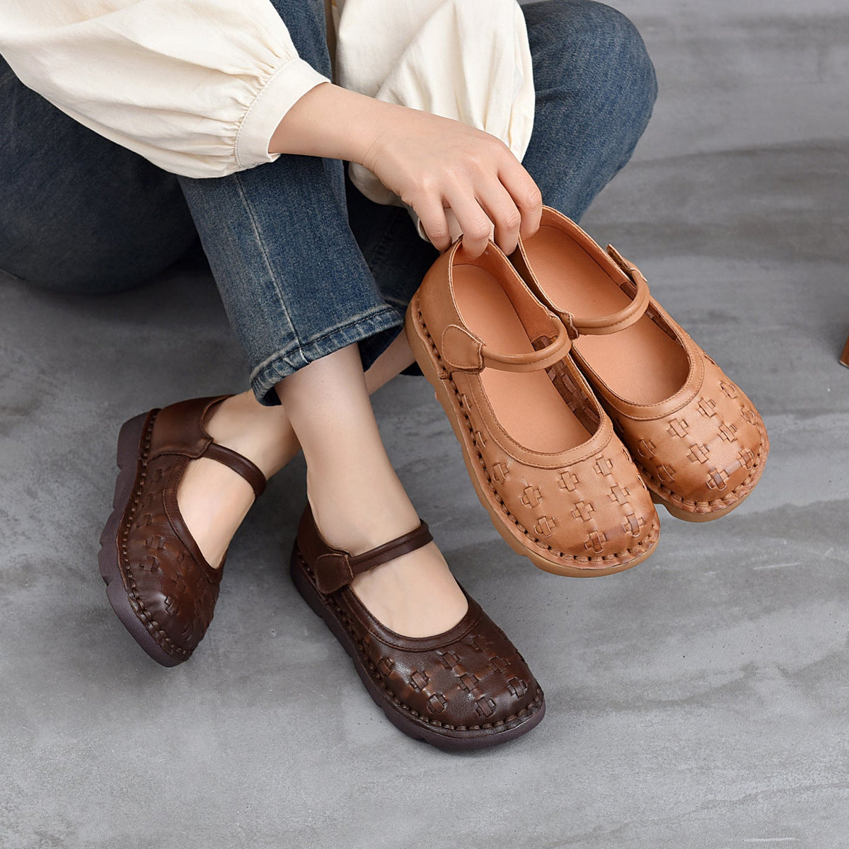 Spring Top Leather Round Toe Woven No-Slip One Straped Sandals