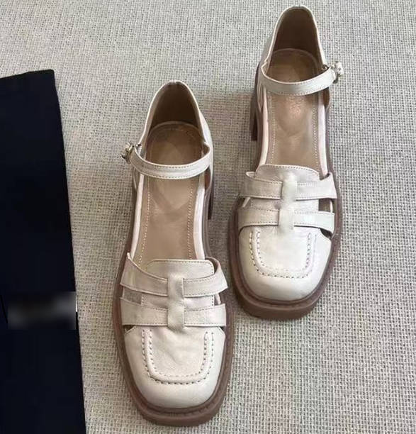 Vintage Roman Sheepskin Toe-Covered Ankle Strap Chunky Heel Pumps Sandals