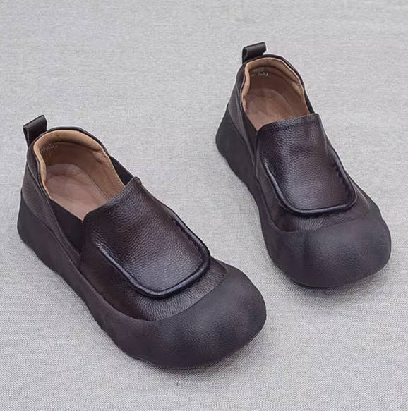 Retro Genuine Leather Round Toe Soft Sole Slip-ons