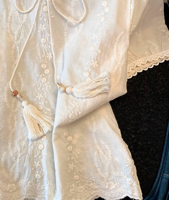 Vintage Round-Neck Shell Tassel Tie Short-Sleeve Designer Blouse