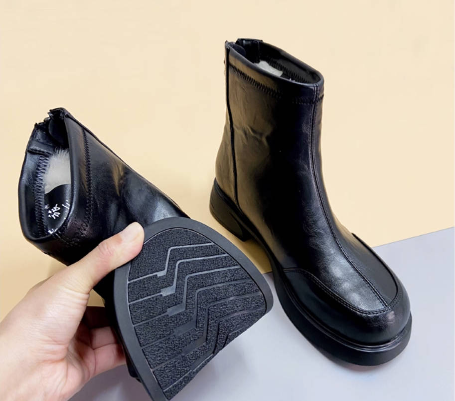 Winter Leather Simple Wide Toe Soft Sole Wool-in Warm Boots