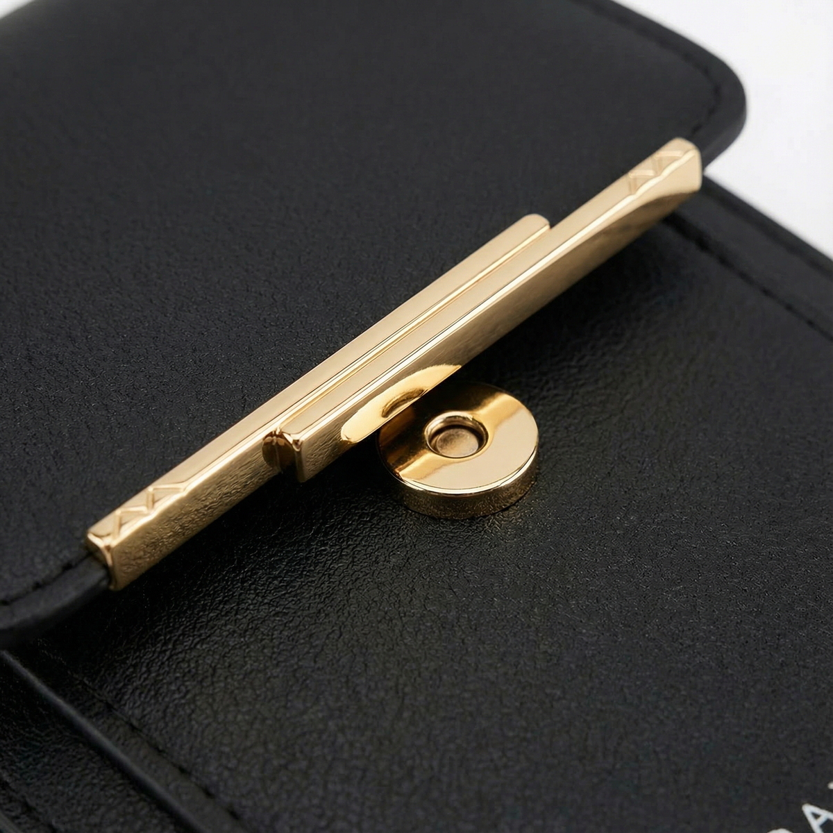 Touch through crossbody phone purse