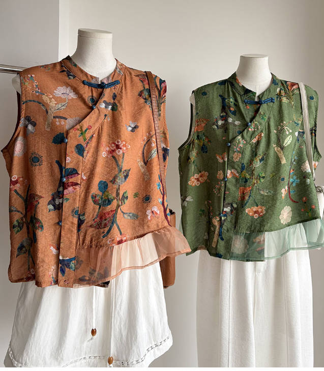 Vintage Floral Printed Frog Button Slanted Placket Mesh Hem Vest Top