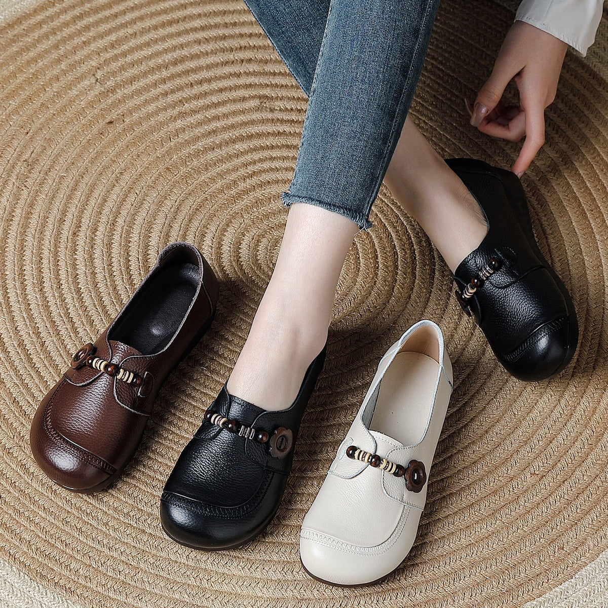 Top Leather Round Toe Shallow Beads Slip-On Flat Shoes