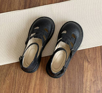 Retro Niche Design Round Toe Hollow Leather Mary Jane Shoes