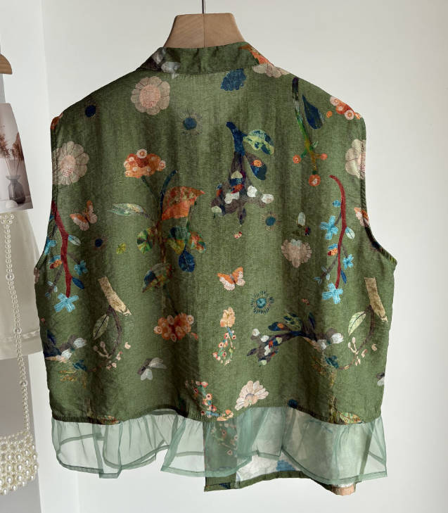 Vintage Floral Printed Frog Button Slanted Placket Mesh Hem Vest Top