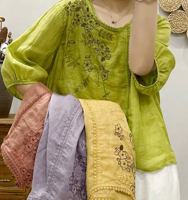 Spring Losse Embroidery V-Neck Princess Sleeve Lace Patchwork Top