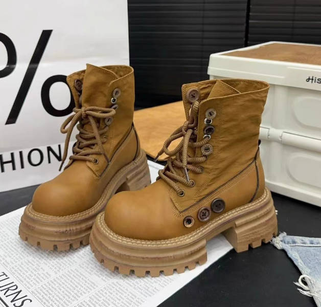 Retro Round Toe Leather Fold-over Collar Martin Boots