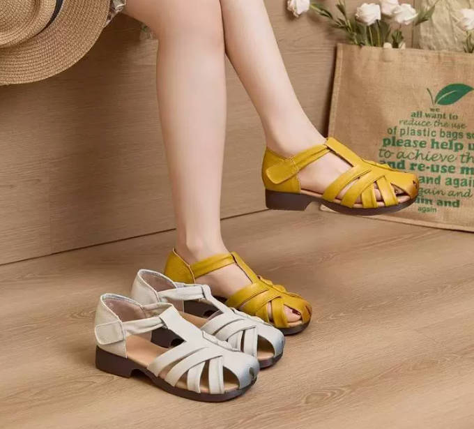 Vintage Leather Round Toe Slip On Comfortable Versatile Loafers Sandals