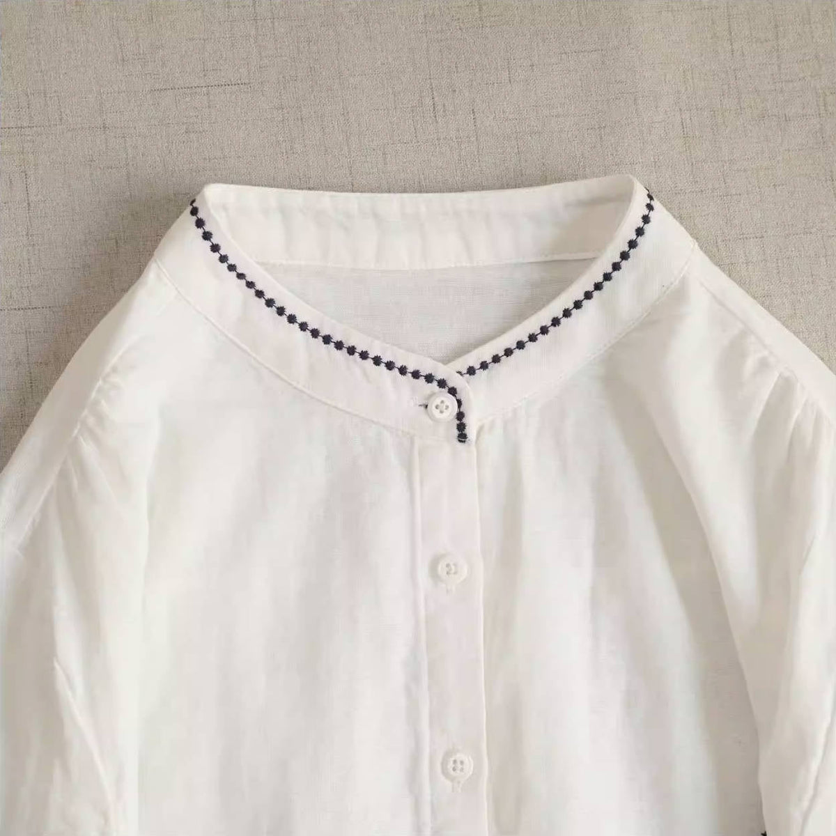 Spring Cotton Simple Geometric Embroidered Round Neck Loose Shirt