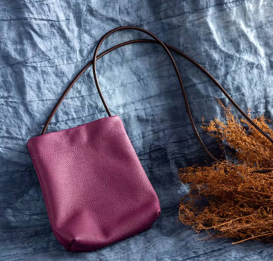 Retro Top Grain Leather Versatile Crossbody Magnetic Snap Small Bag
