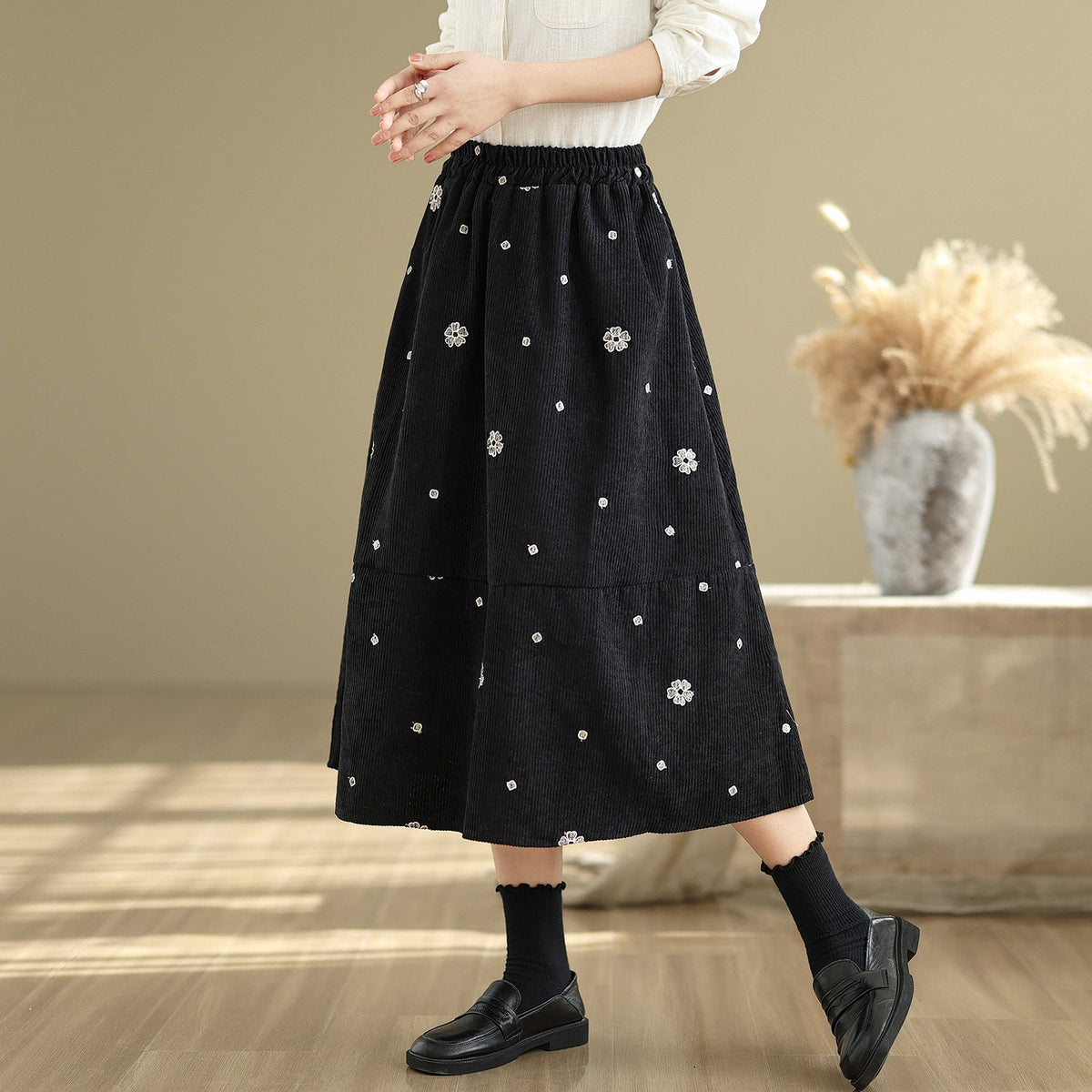 Women Autumn Retro Embroidered Corduroy Floral A-Line Skirt