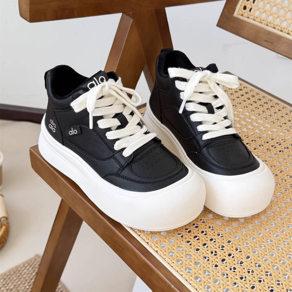 Top Leather Platform Thick Soft Sole Warm Plush Versatile Shoes