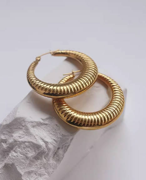 Retro Spiral Bull Horn Retro Elegant Hoop Earrings