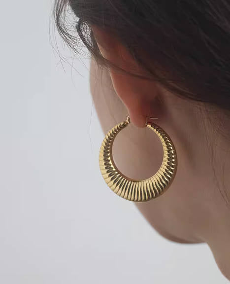 Retro Spiral Bull Horn Retro Elegant Hoop Earrings