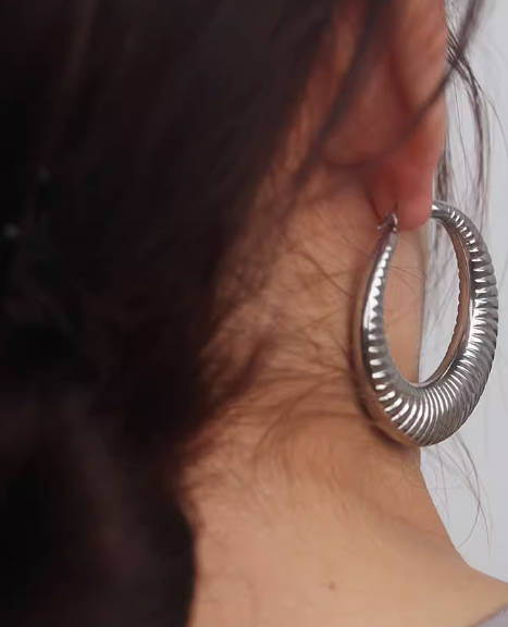 Retro Spiral Bull Horn Retro Elegant Hoop Earrings