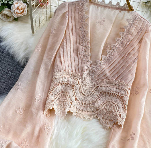 Vintage V Neck Lantern Lace Trim Lycra Sleeve Blouse