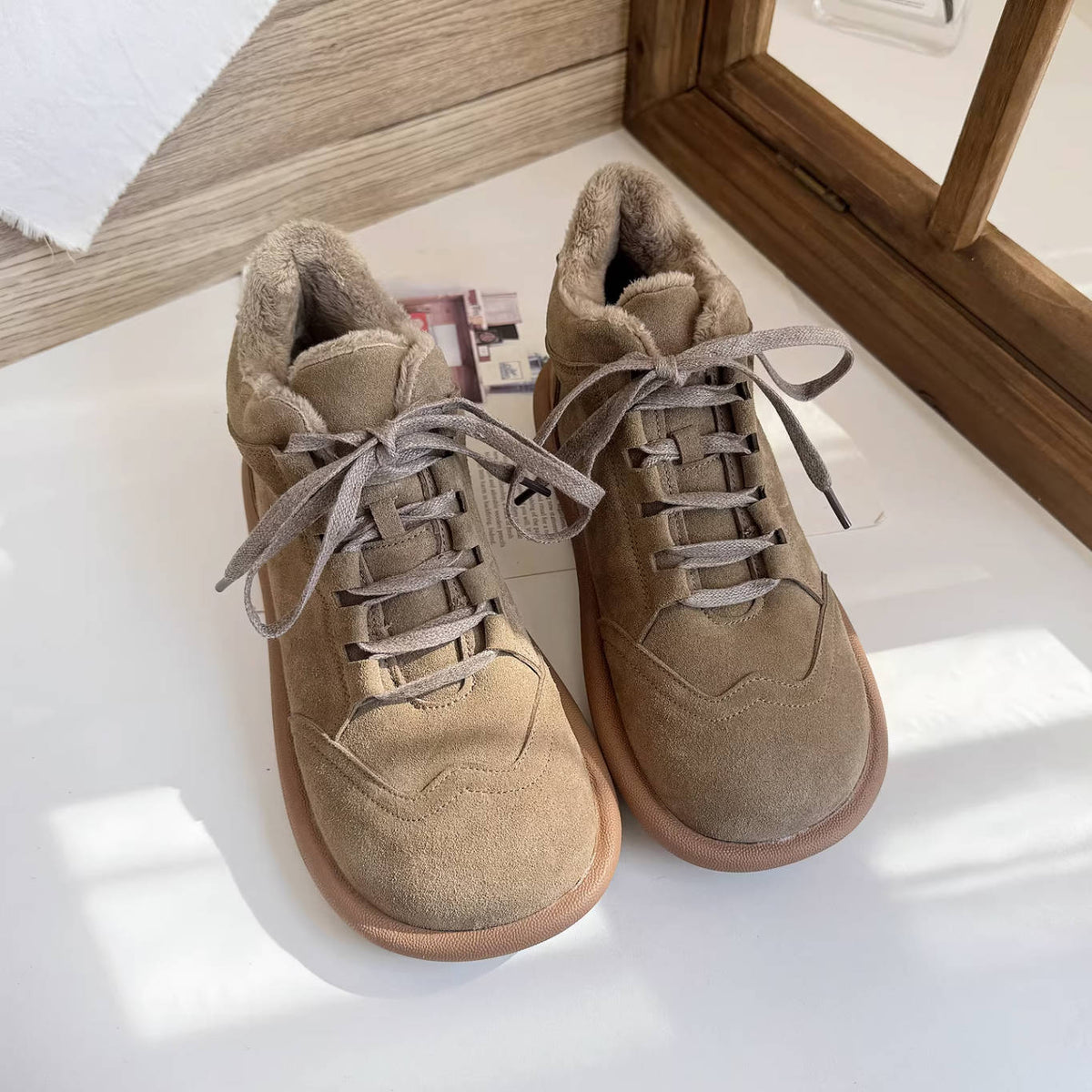 Retro Sueded Thick Soft Sole Round Wide Toe Lace-Uo Ankle Boots