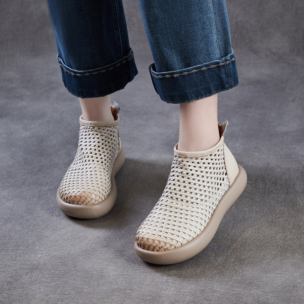 Babakud Retro Leather Woven Hallow Breathable Soft Sole Ankle Boots