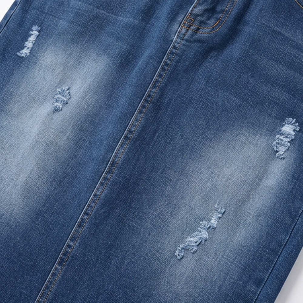 Women's Curve-Flattering Frayed Hem Denim Skirt