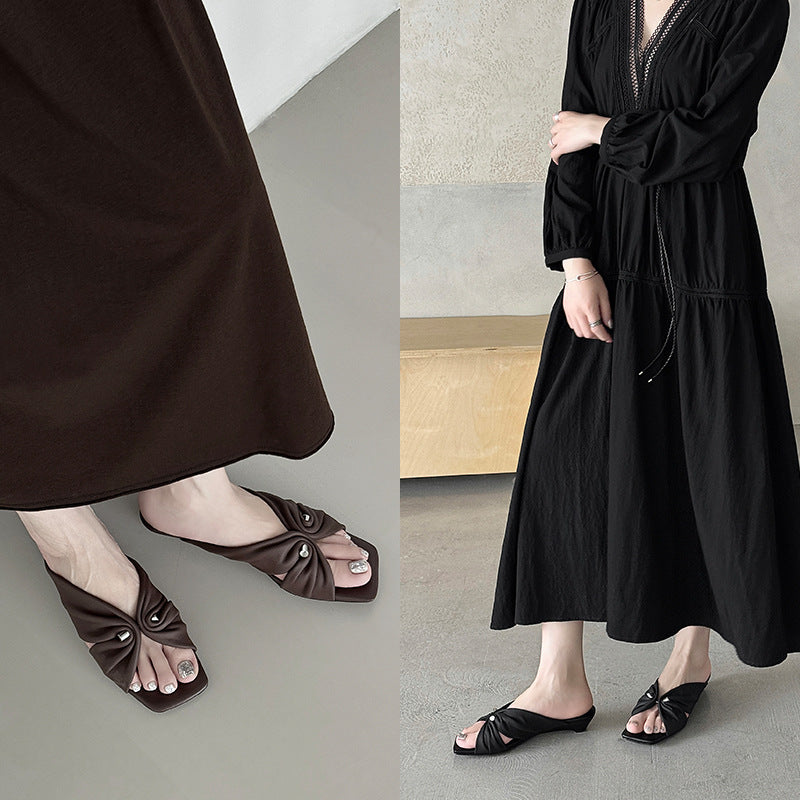 Vintage Sheepskin Leather Pleated Open Toe Metal Buckle Slippers
