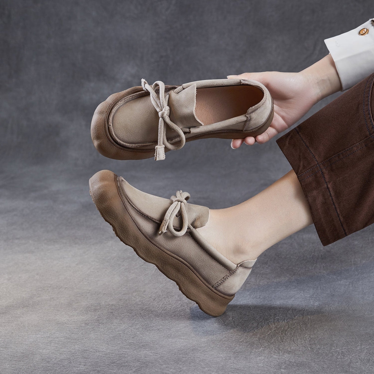 Retro Top Leather Round Toe Platform Lace-Up Slip-On Shoes