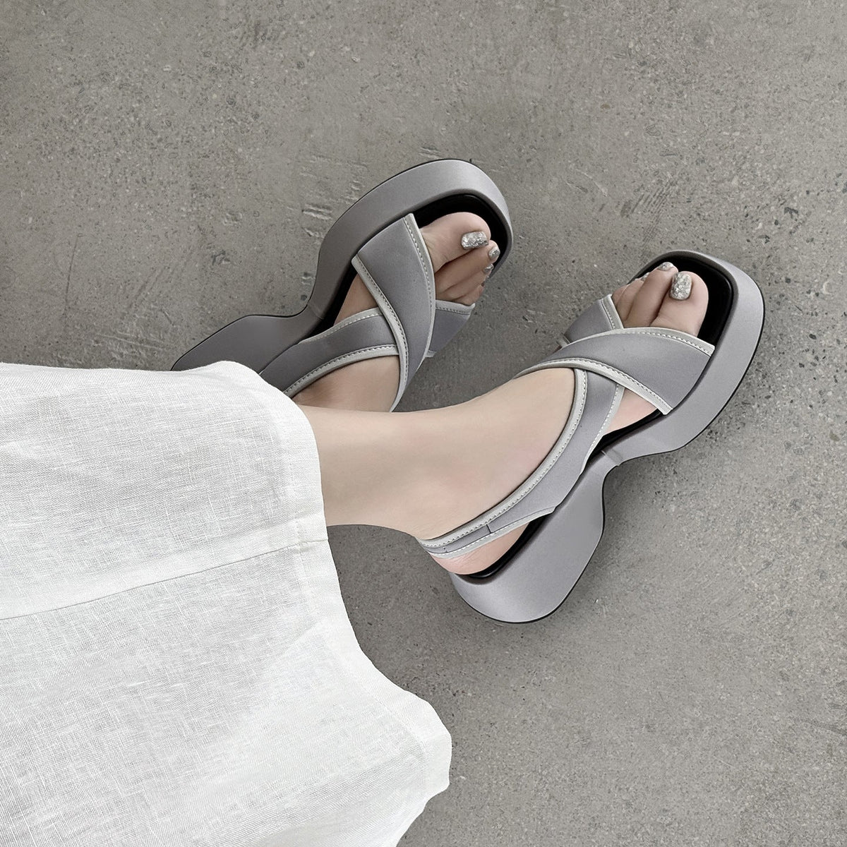 Summer Comfortable Lycra Platform Crossover Strap Sandals