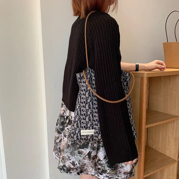 Retro Cheetah Fashionable Canvas Bag Single Shoulder Bag