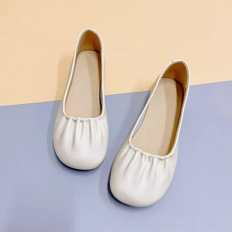 Retro Leather Casual Soft Flat Sole Plus Size Slip On Shoes