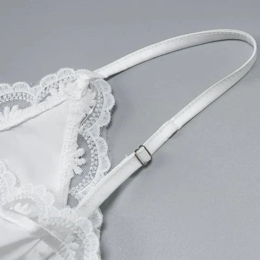 Y2K Hook Front Lace Trim Top