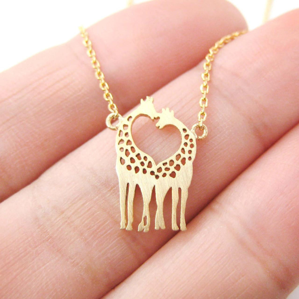 GIRAFFE SHAPED ANIMAL THEMED CHARM NECKLACE